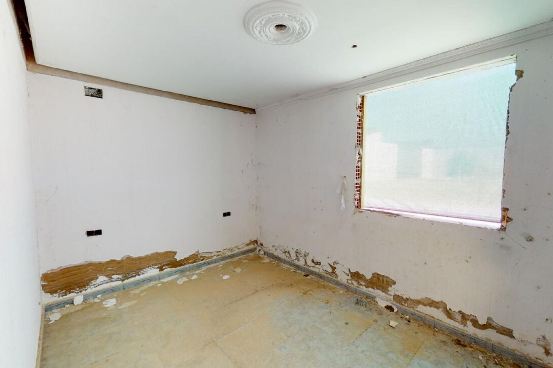 Resale - Town House -
Albatera - Inland