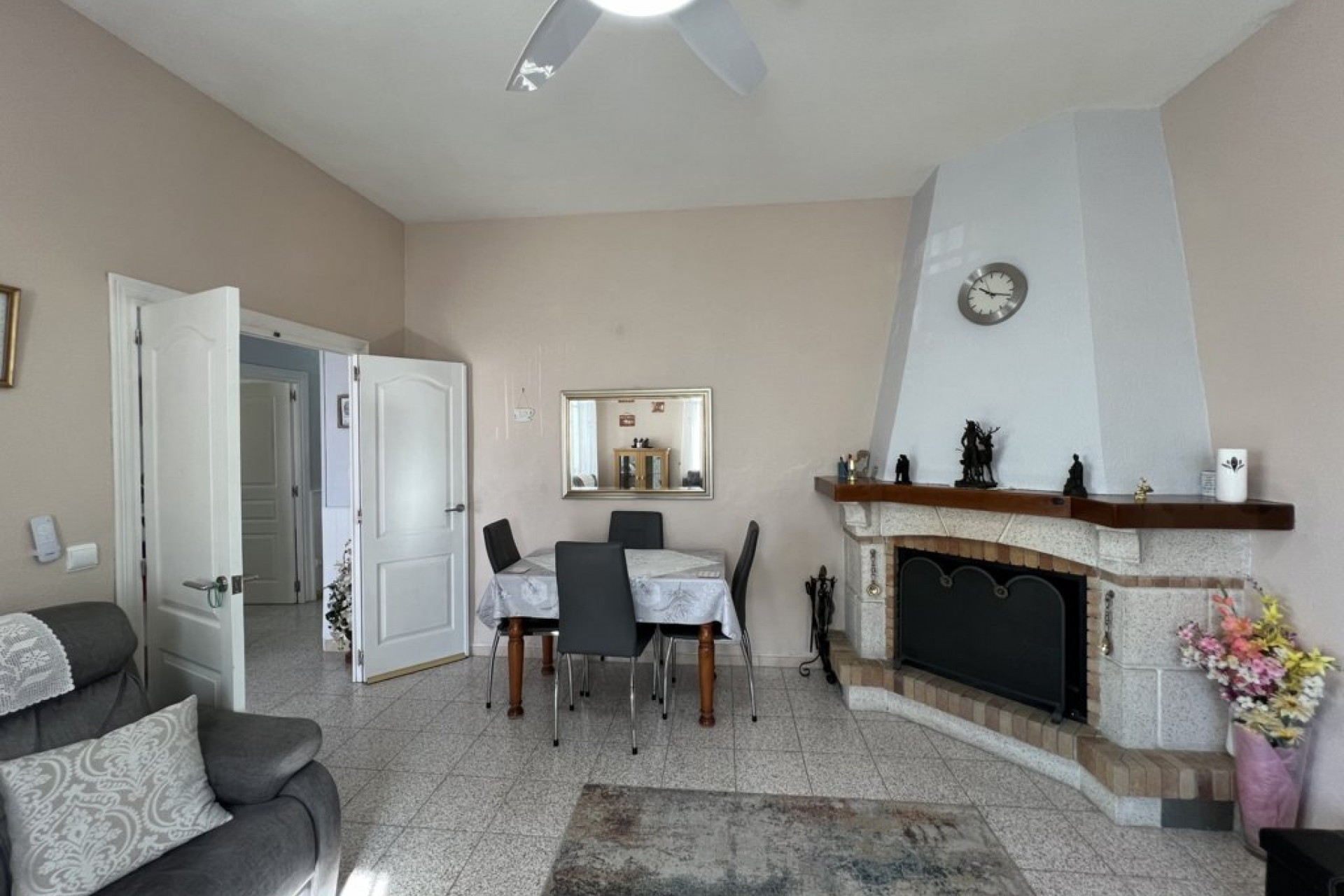 Resale - Town House -
Algueña - Inland