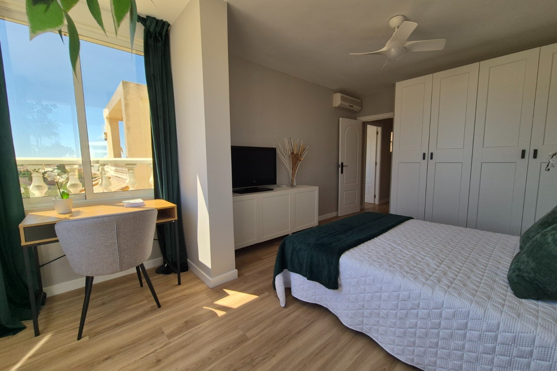 Resale - Town House -
Alicante - Costa Blanca