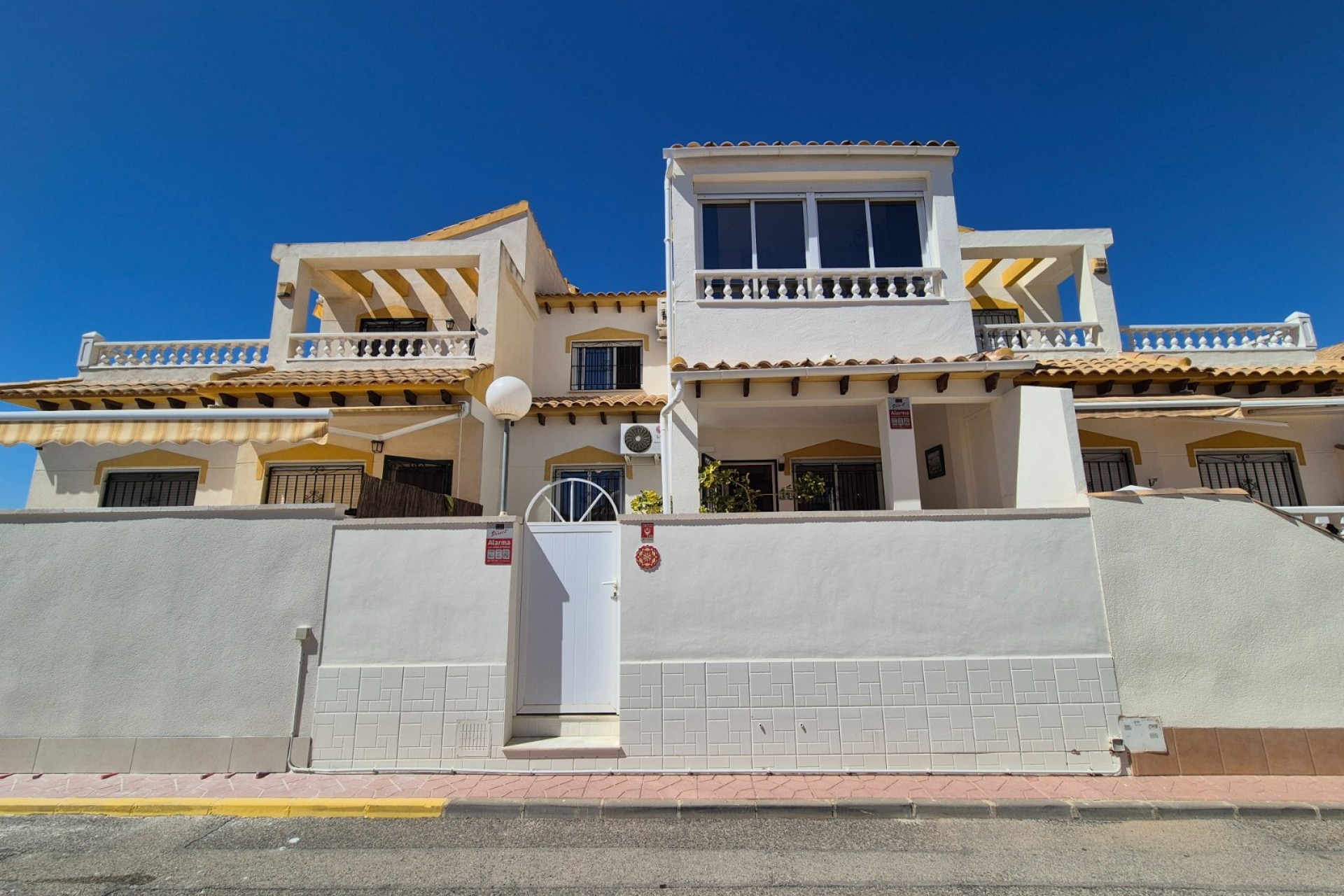 Resale - Town House -
Alicante - Costa Blanca