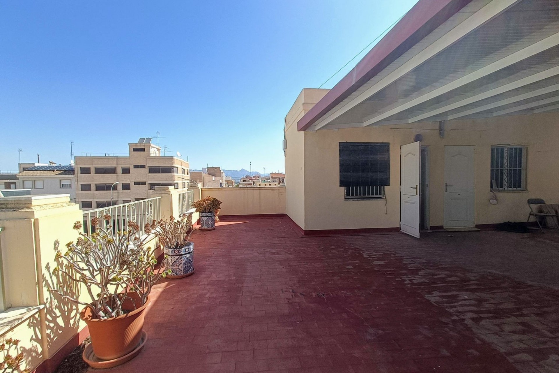 Resale - Town House -
Aspe - Inland