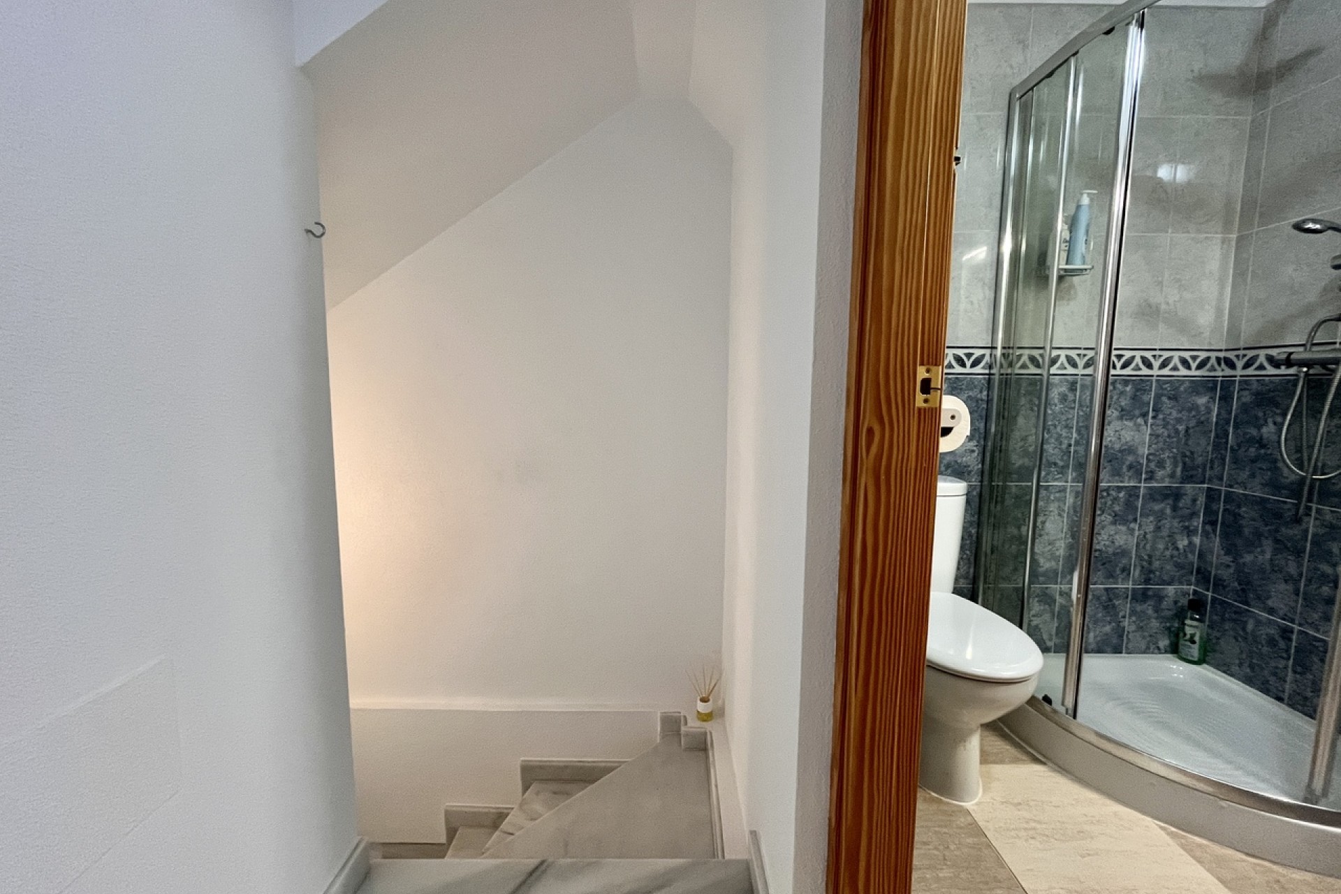 Resale - Town House -
Avileses - Inland