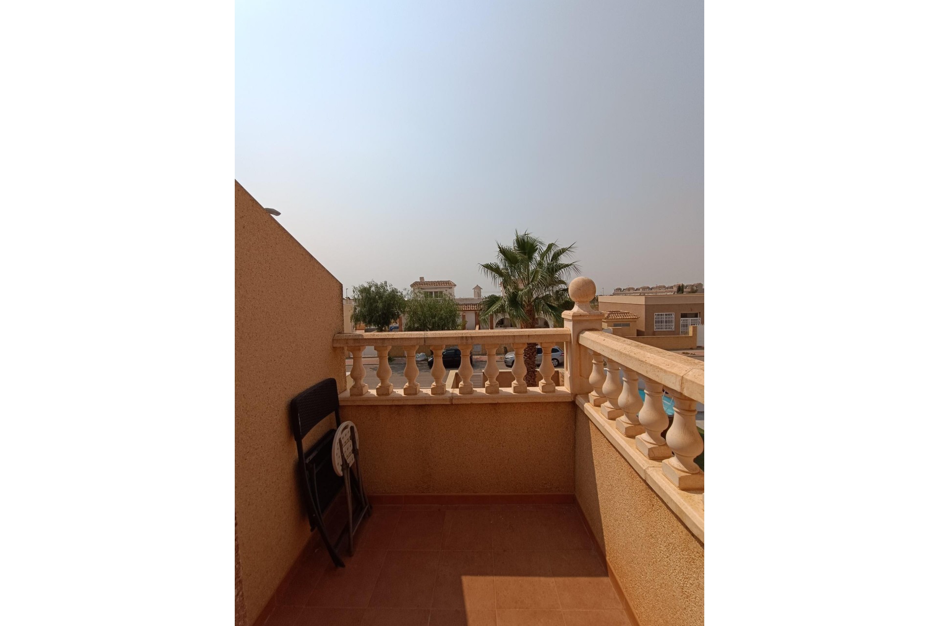 Resale - Town House -
Avileses - Jerónimo Y Avileses