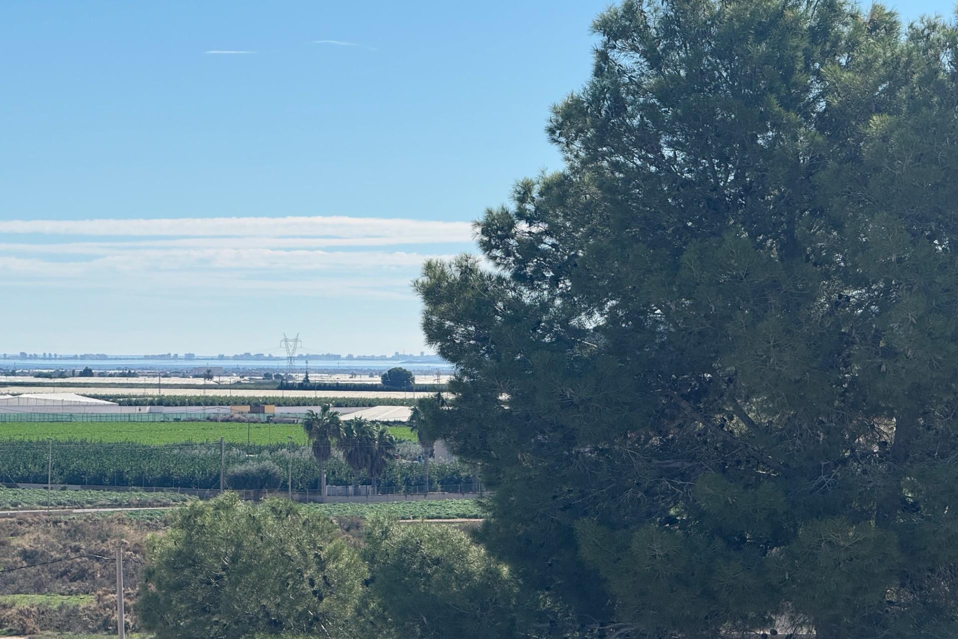 Resale - Town House -
Avileses