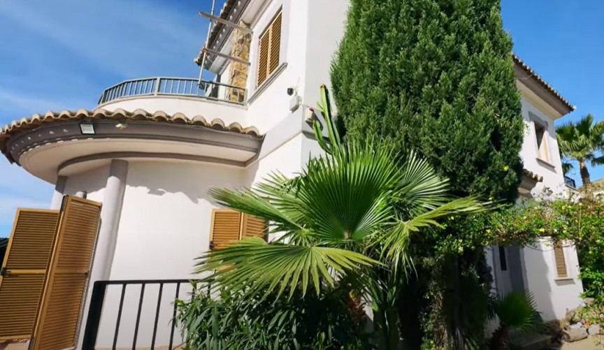 Resale - Town House -
Benidorm - Costa Blanca