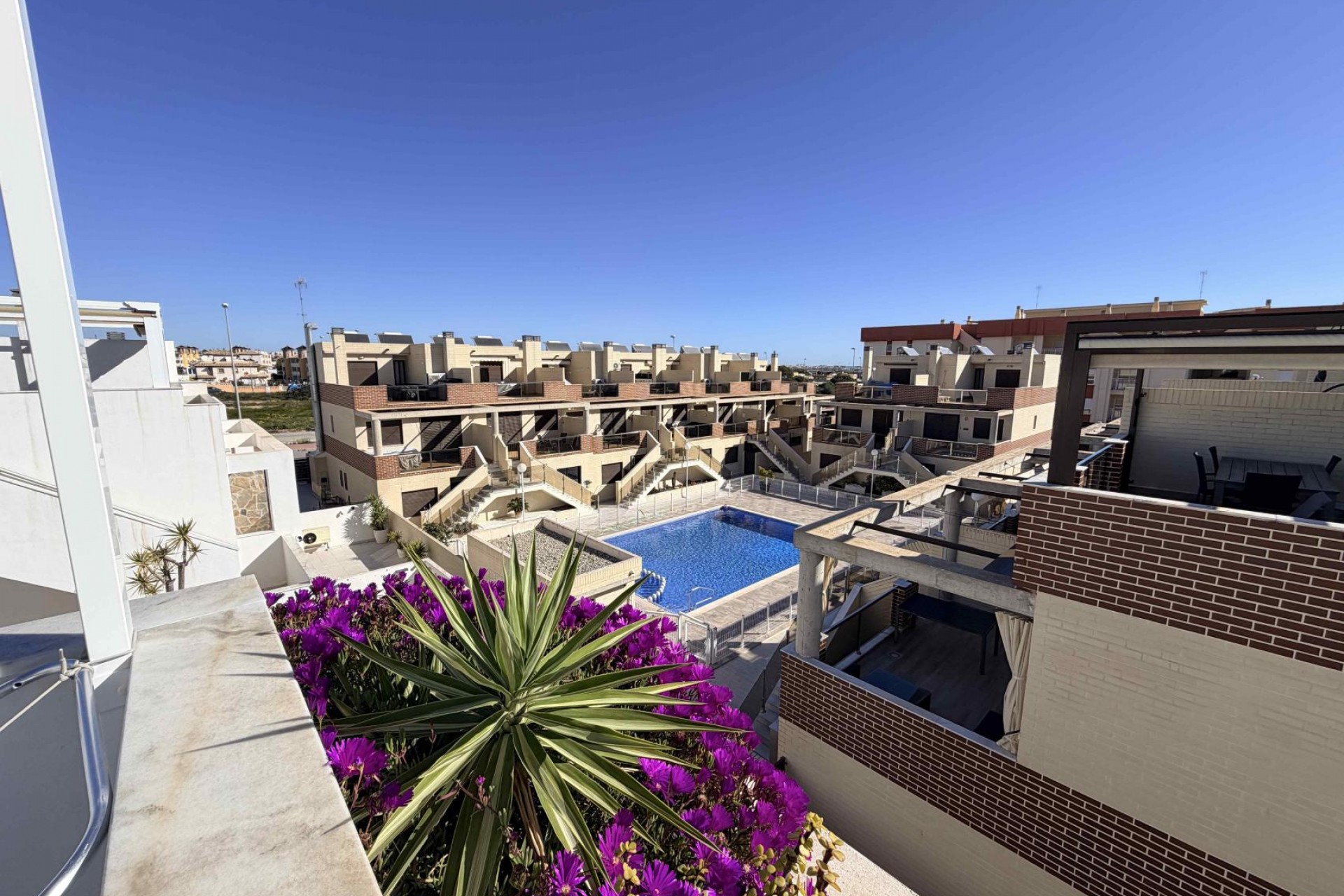 Resale - Town House -
Cabo Roig - Costa Blanca