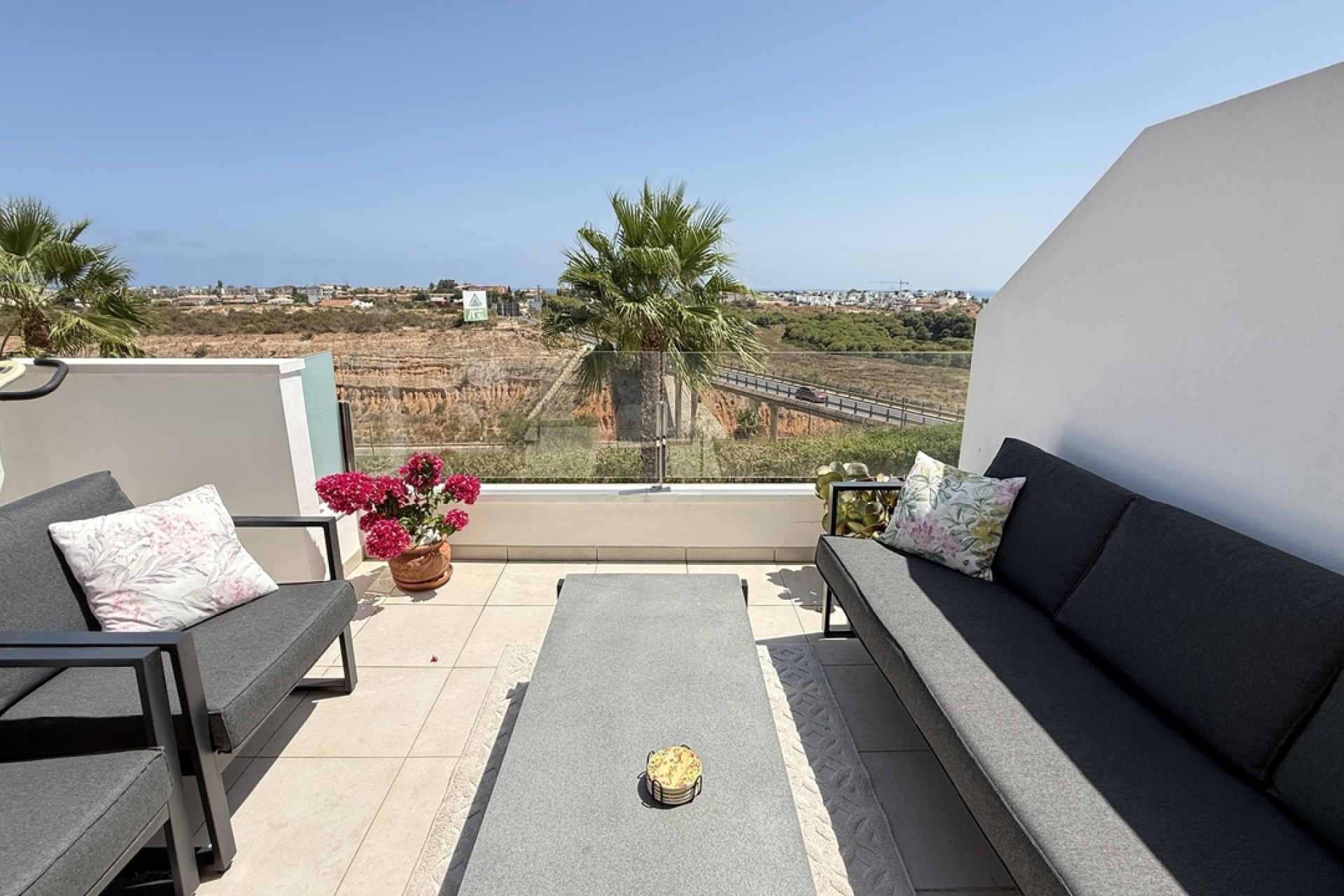Resale - Town House -
Cabo Roig - Costa Blanca