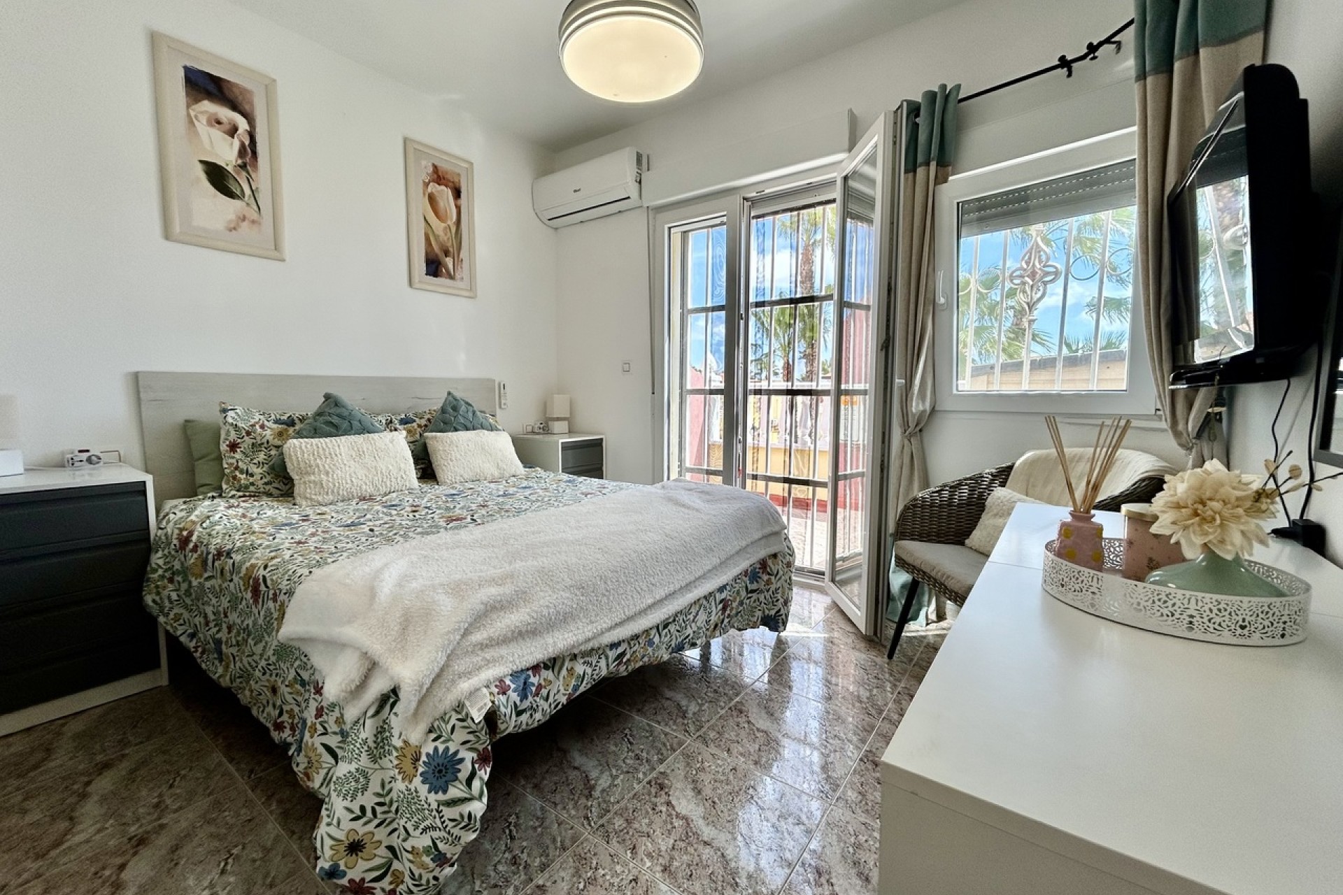 Resale - Town House -
Cabo Roig - Costa Blanca