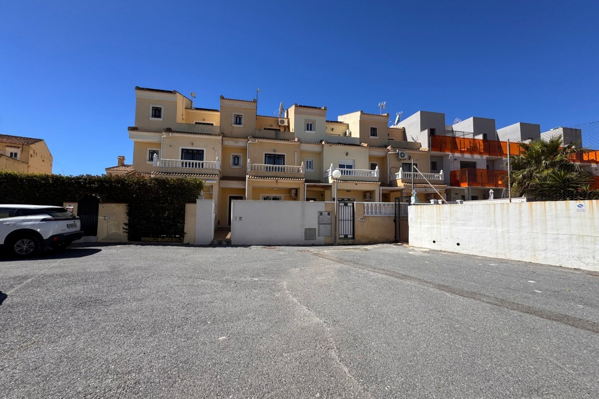 Resale - Town House -
Campoamor - Costa Blanca
