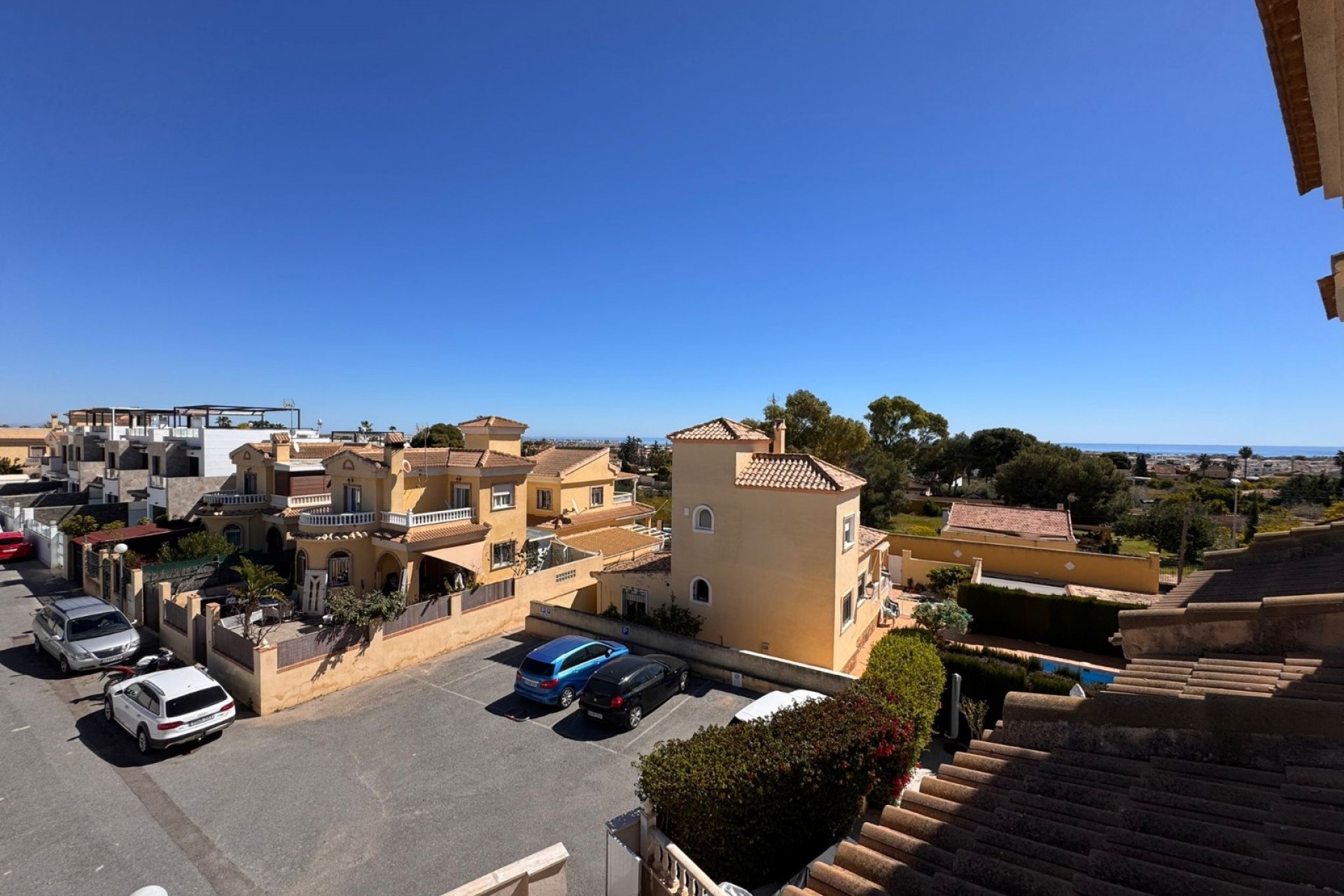 Resale - Town House -
Campoamor - Costa Blanca