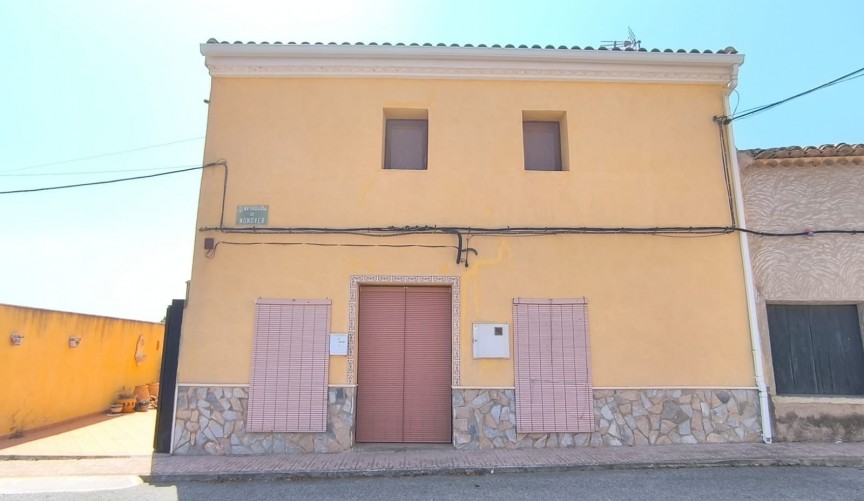Resale - Town House -
Casas Del Señor - Inland