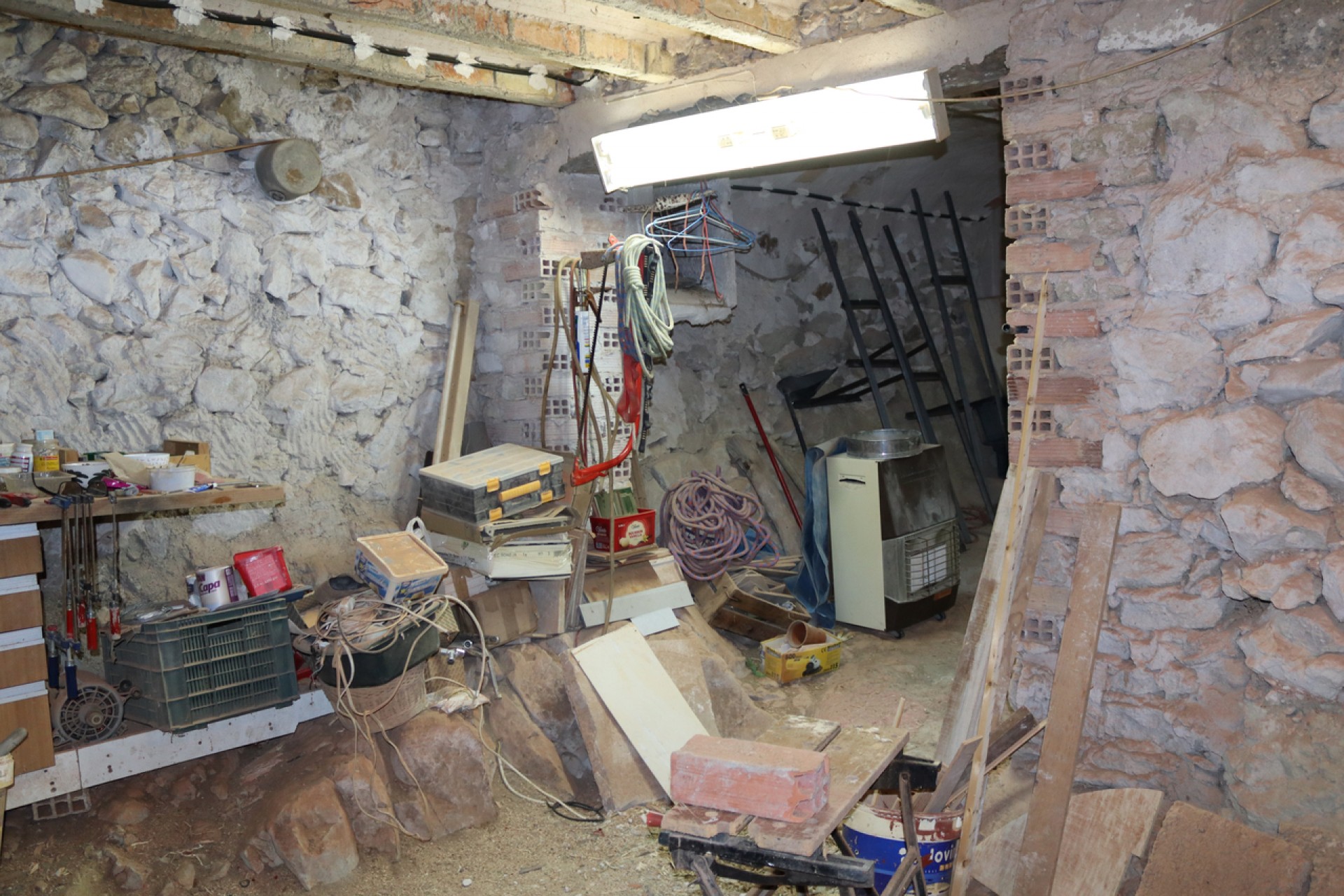 Resale - Town House -
Castell de Castells - Inland