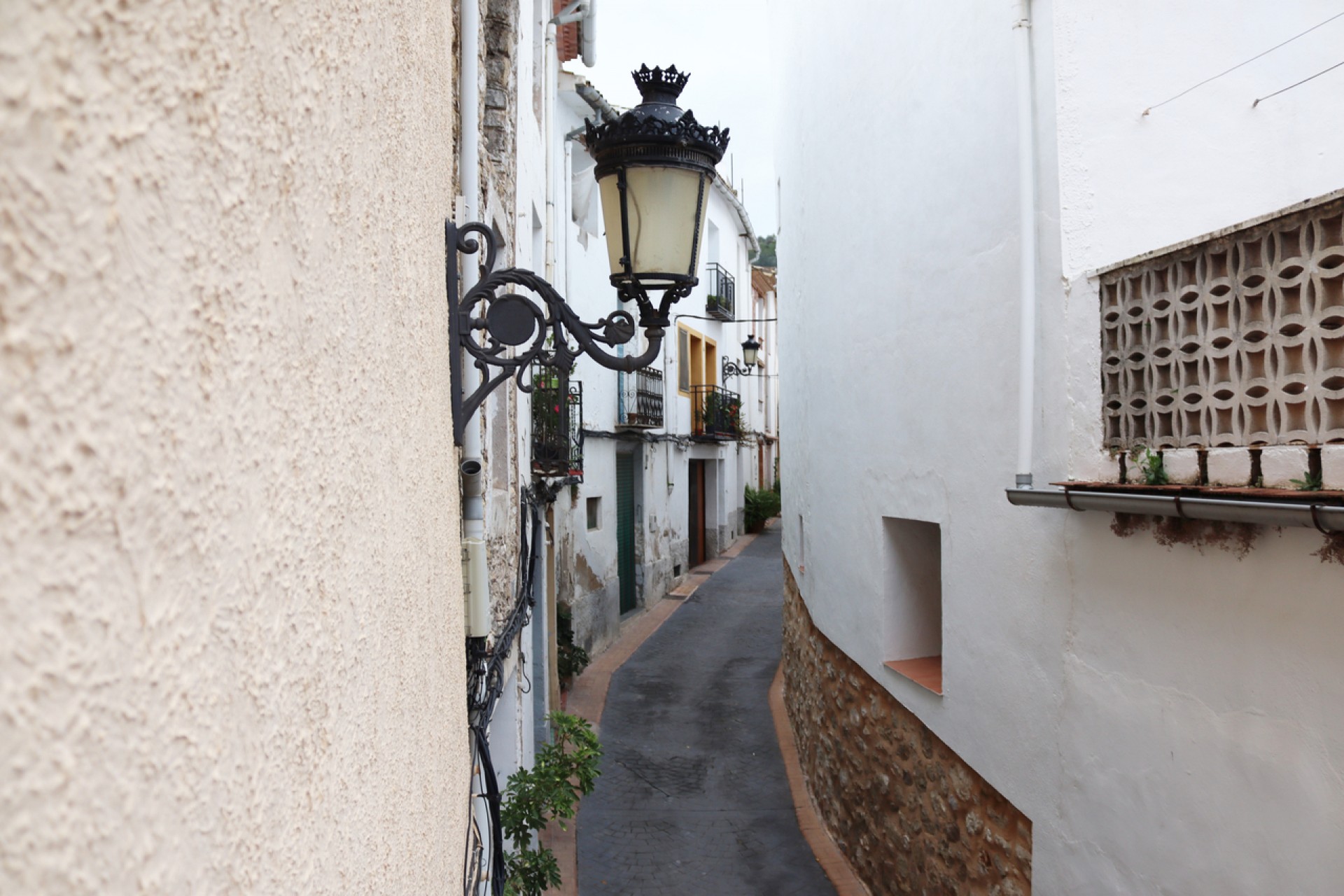 Resale - Town House -
Castell de Castells - Inland