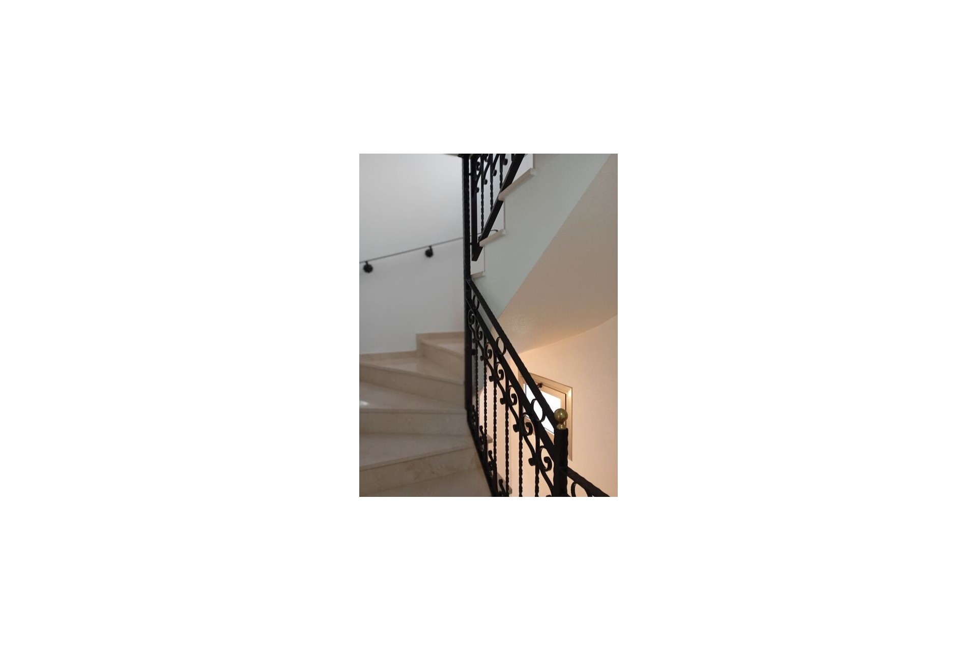 Resale - Town House -
Daya Vieja - Costa Blanca