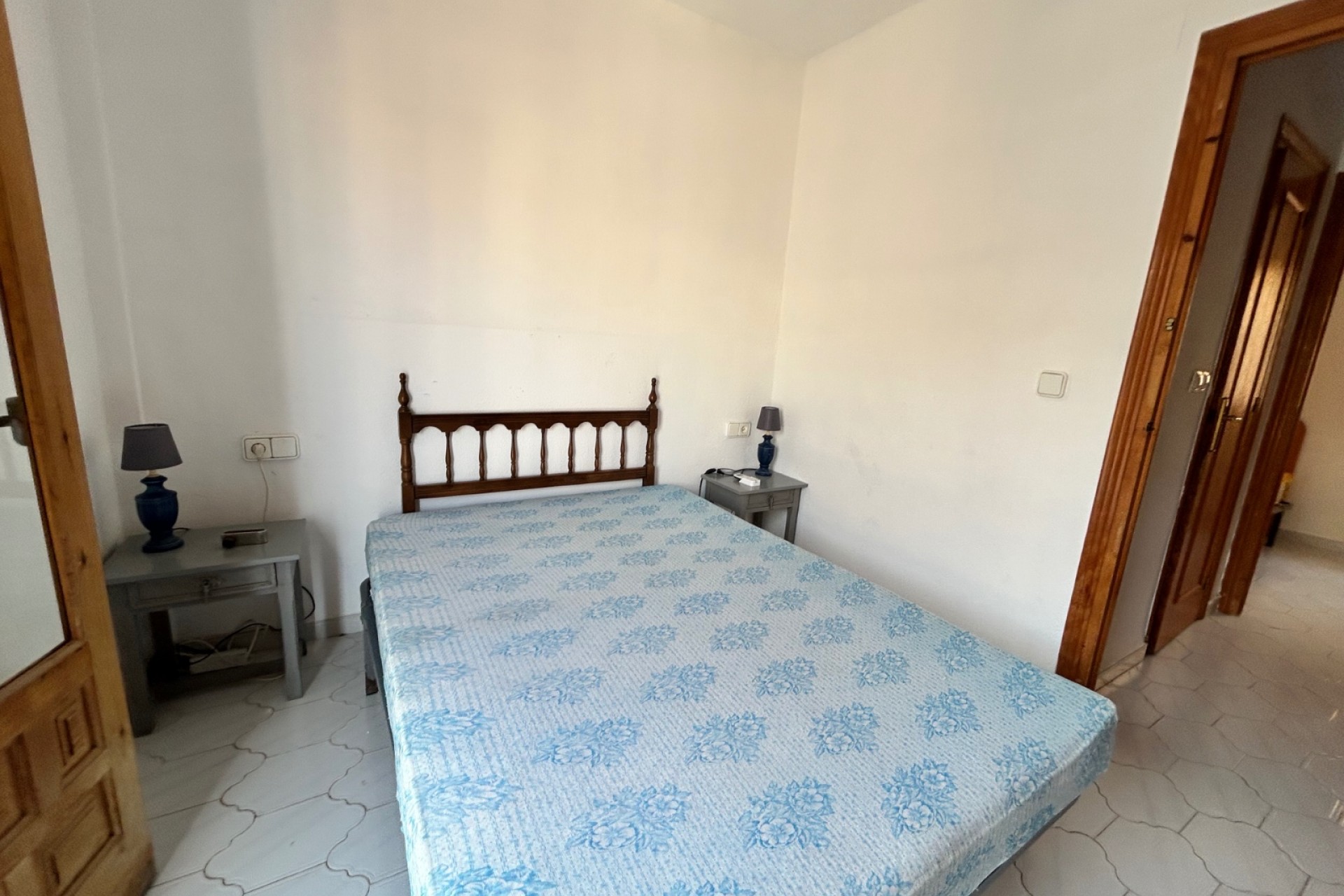 Resale - Town House -
El Chaparral - Inland