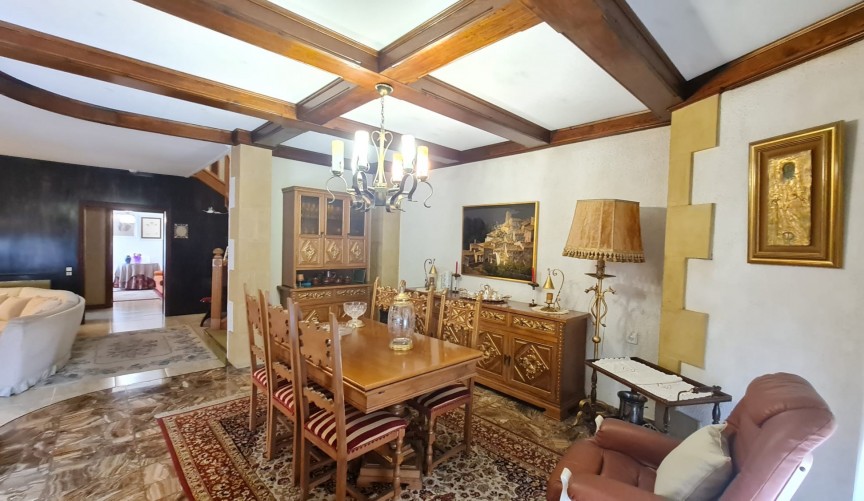 Resale - Town House -
Elda - Inland