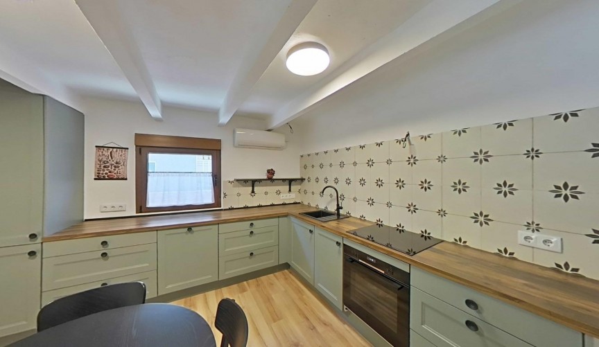 Resale - Town House -
Formentera del Segura - Centro