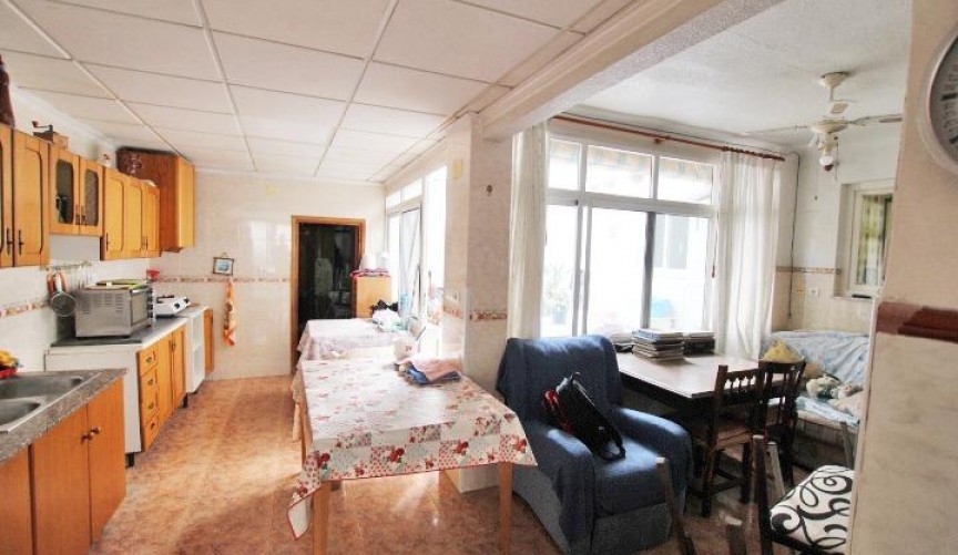 Resale - Town House -
Guardamar del Segura - Centro