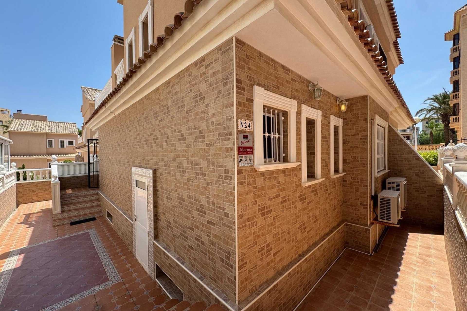 Resale - Town House -
Guardamar del Segura - Urbanizaciones