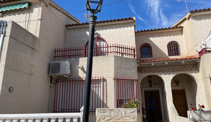 Resale - Town House -
Jacarilla - Inland