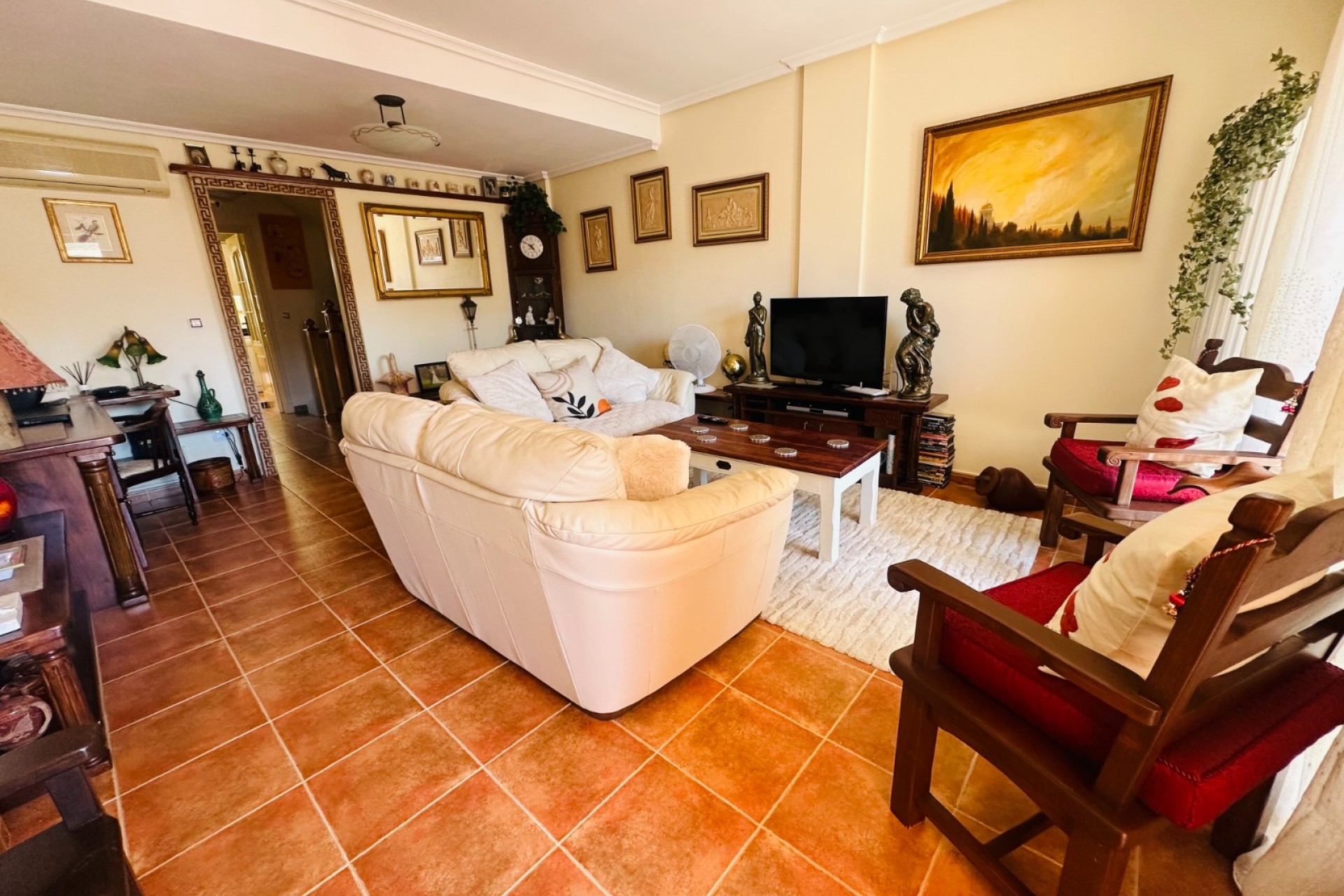 Resale - Town House -
Jacarilla - Inland