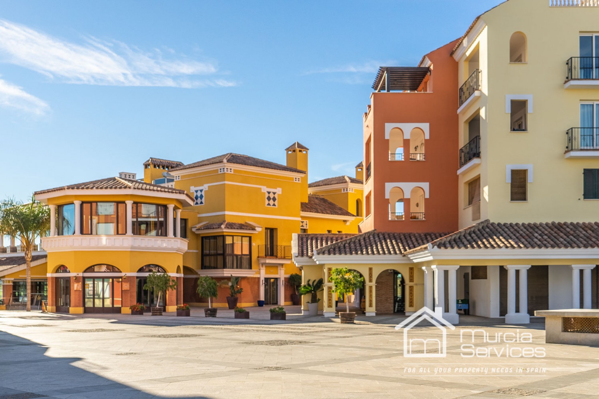 Resale - Town House -
La Torre Golf Resort - Inland