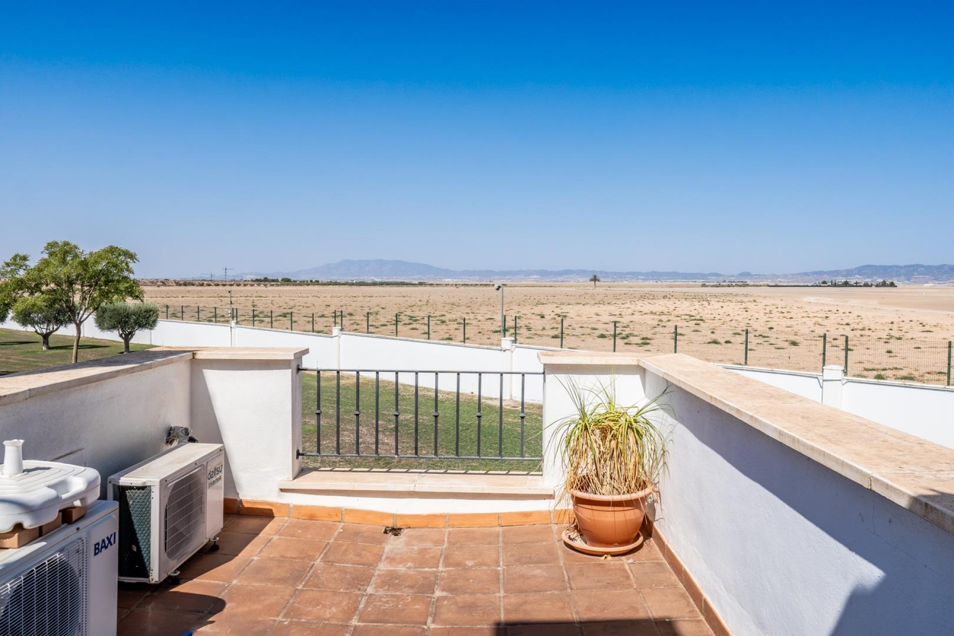 Resale - Town House -
La Torre Golf Resort - Inland