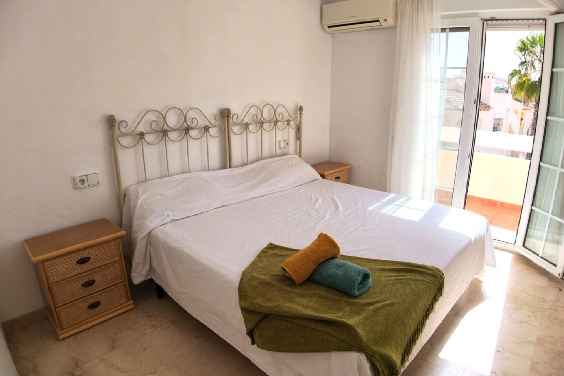Resale - Town House -
Las Ramblas Golf - Inland
