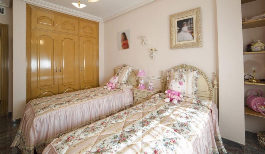 Resale - Town House -
Los Alcazares - Centro