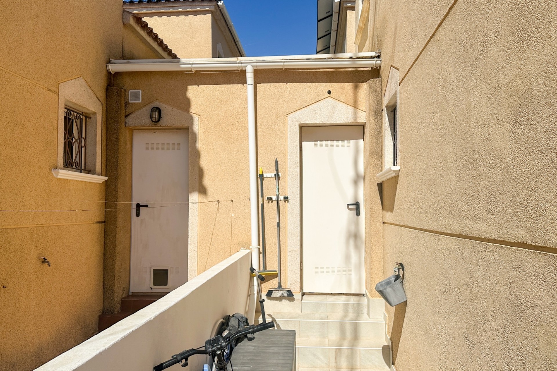 Resale - Town House -
Los Altos - Costa Blanca