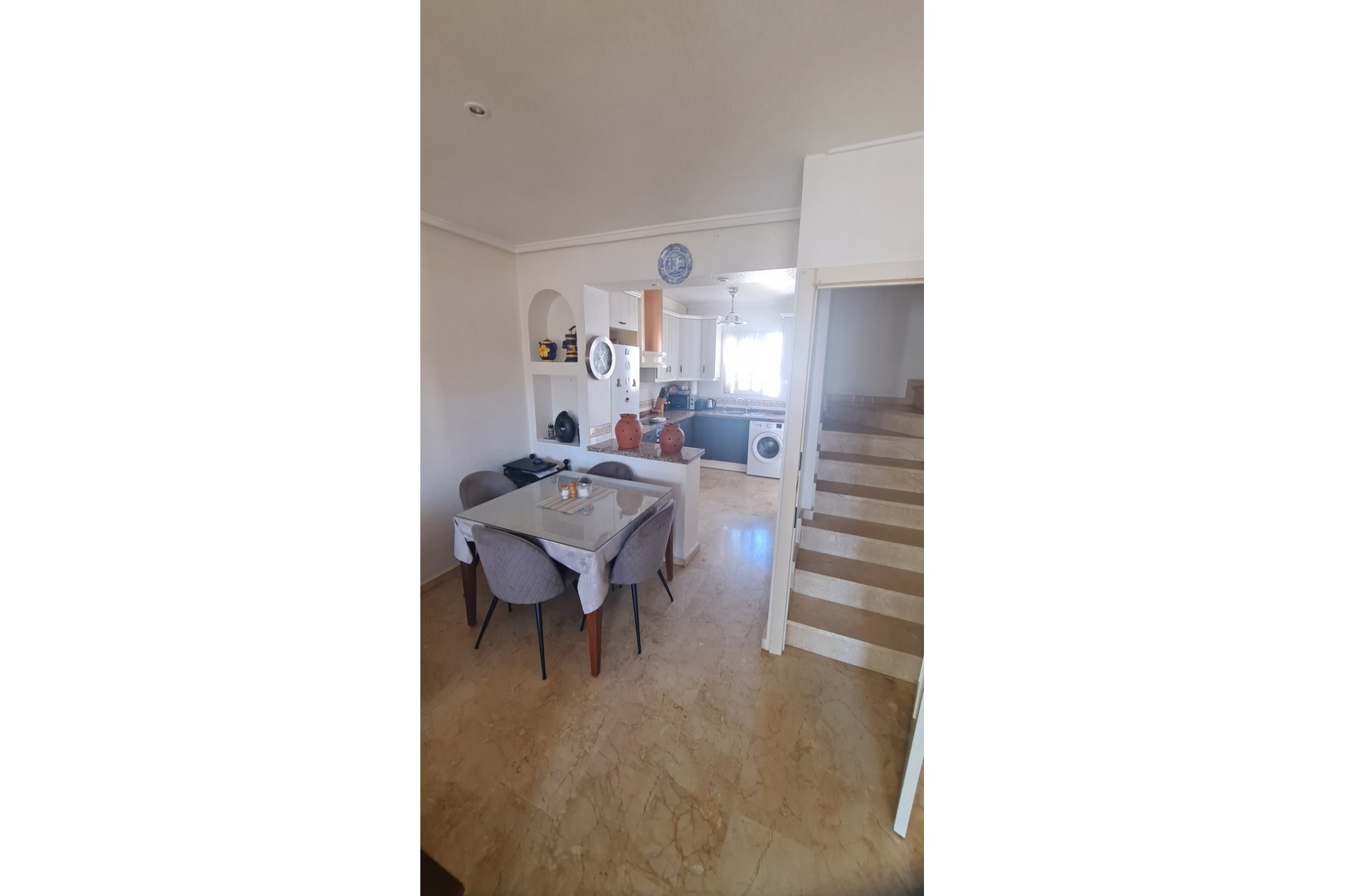 Resale - Town House -
Los Dolses - Inland