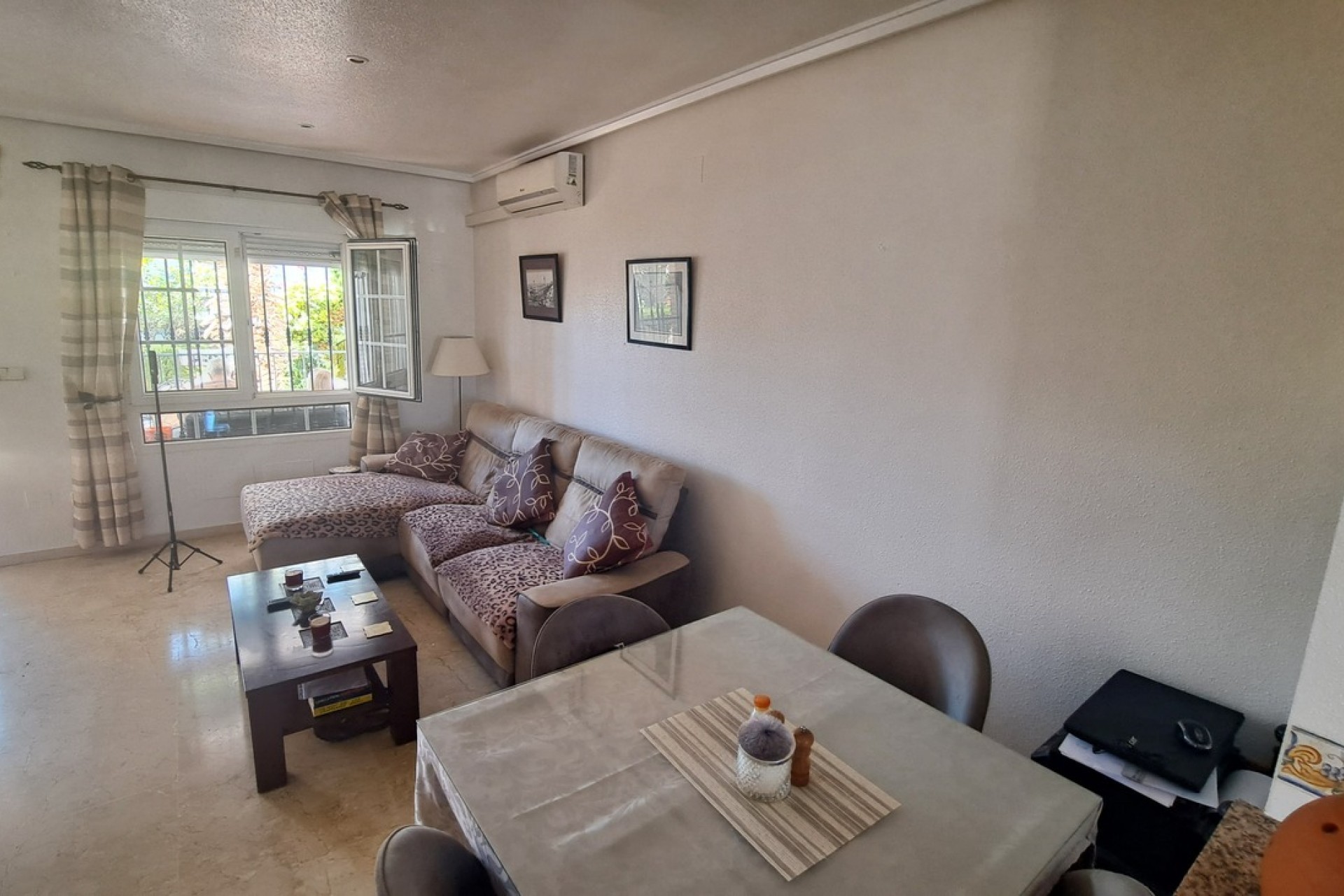 Resale - Town House -
Los Dolses - Inland