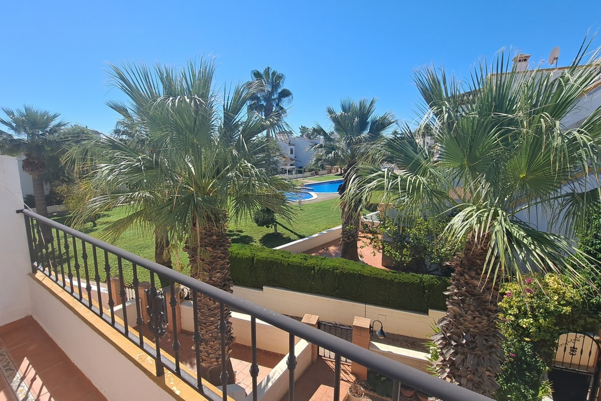 Resale - Town House -
Los Dolses - Inland