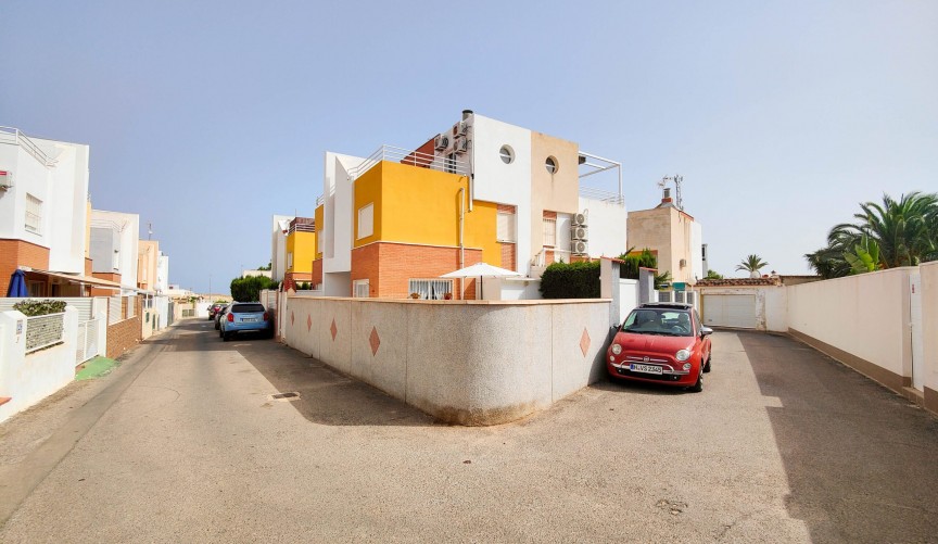 Resale - Town House -
Orihuela Costa - Costa Blanca