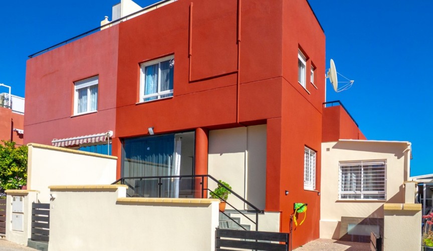 Resale - Town House -
Orihuela Costa - Costa Blanca