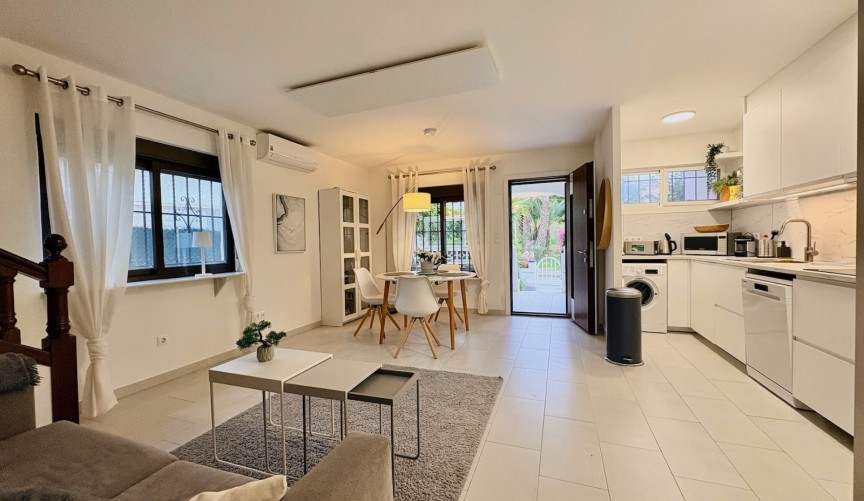 Resale - Town House -
Orihuela Costa - Costa Blanca