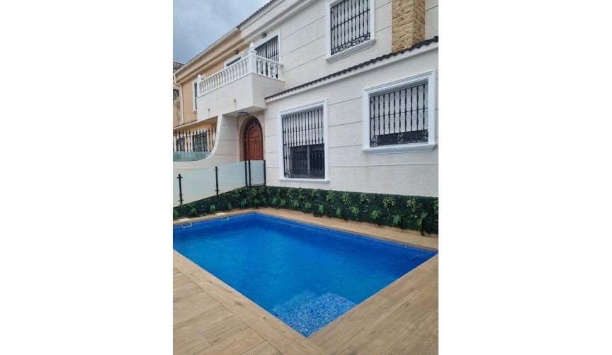 Resale - Town House -
Orihuela Costa - Costa Blanca