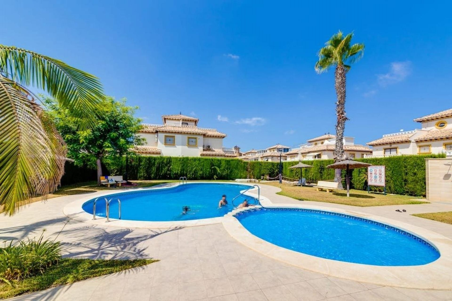 Resale - Town House -
Orihuela Costa - Costa Blanca