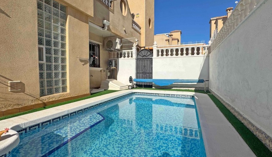 Resale - Town House -
Orihuela Costa - Costa Blanca