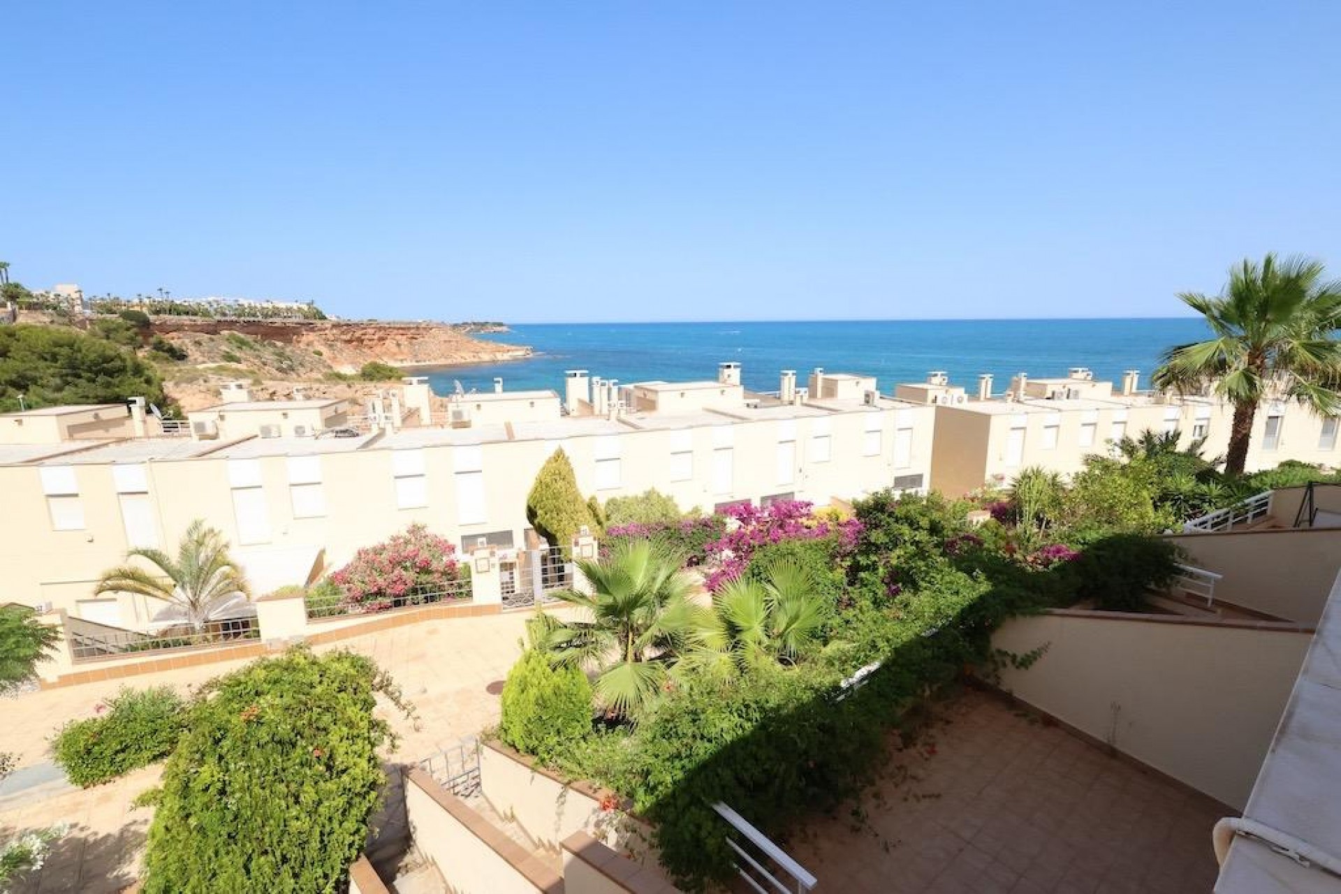 Resale - Town House -
Orihuela Costa - Costa Blanca