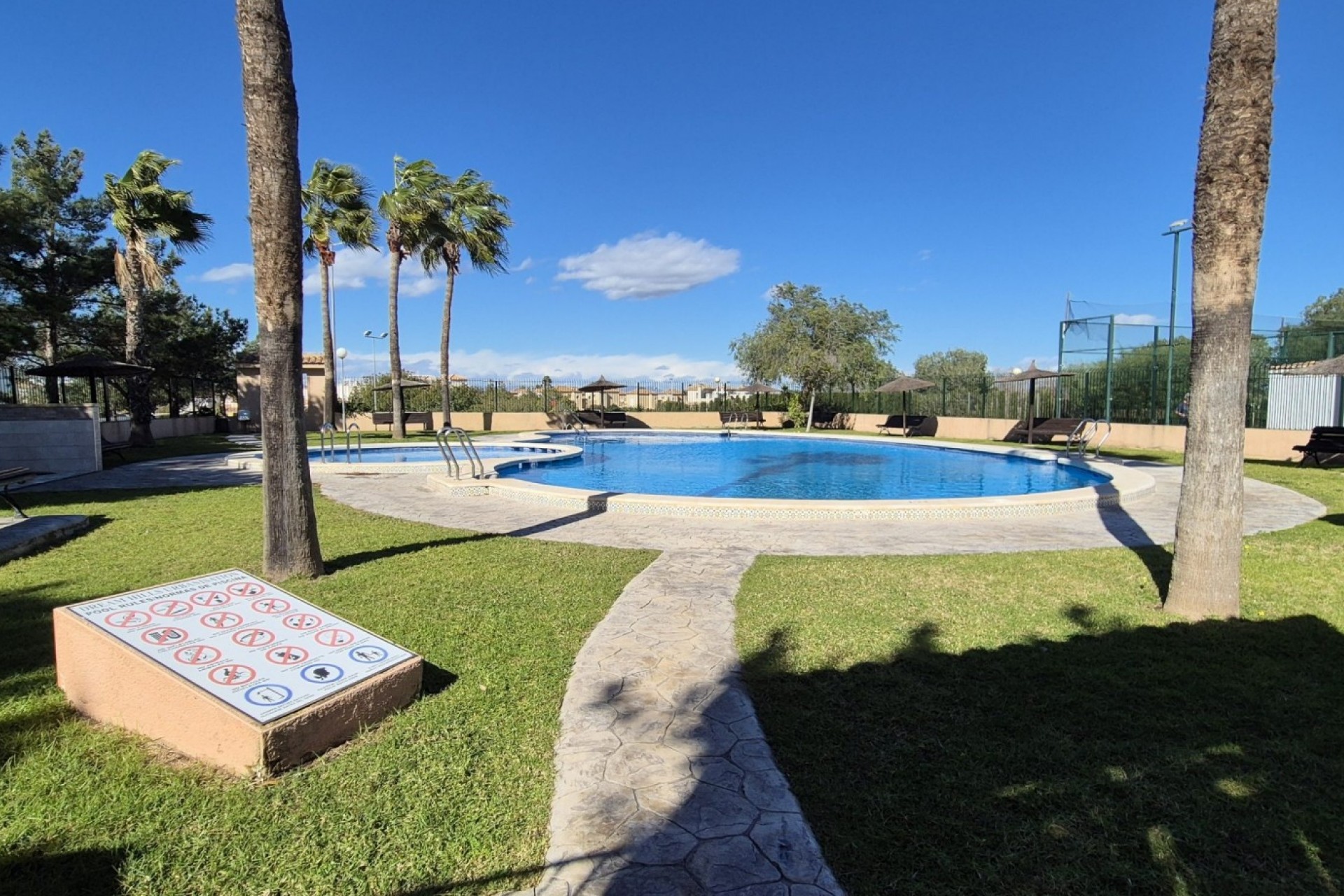 Resale - Town House -
Orihuela Costa - Costa Blanca