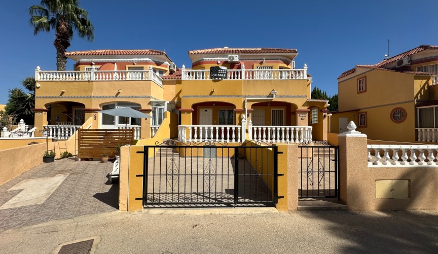 Resale - Town House -
Orihuela Costa - Costa Blanca