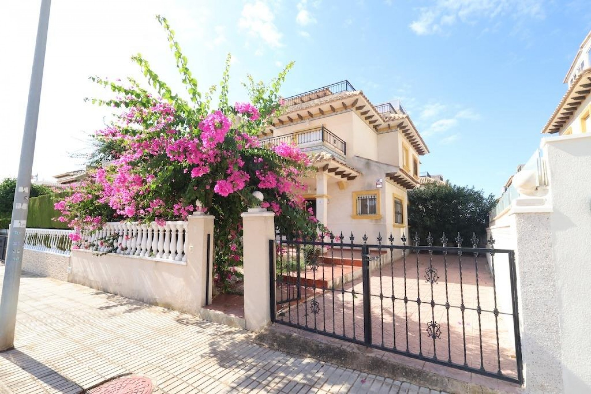 Resale - Town House -
Orihuela Costa - Costa Blanca