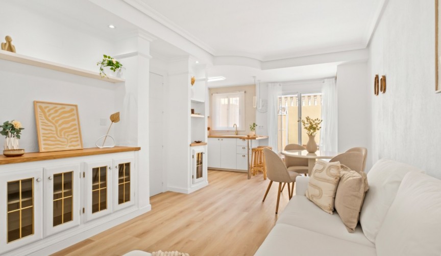 Resale - Town House -
Orihuela Costa - Costa Blanca