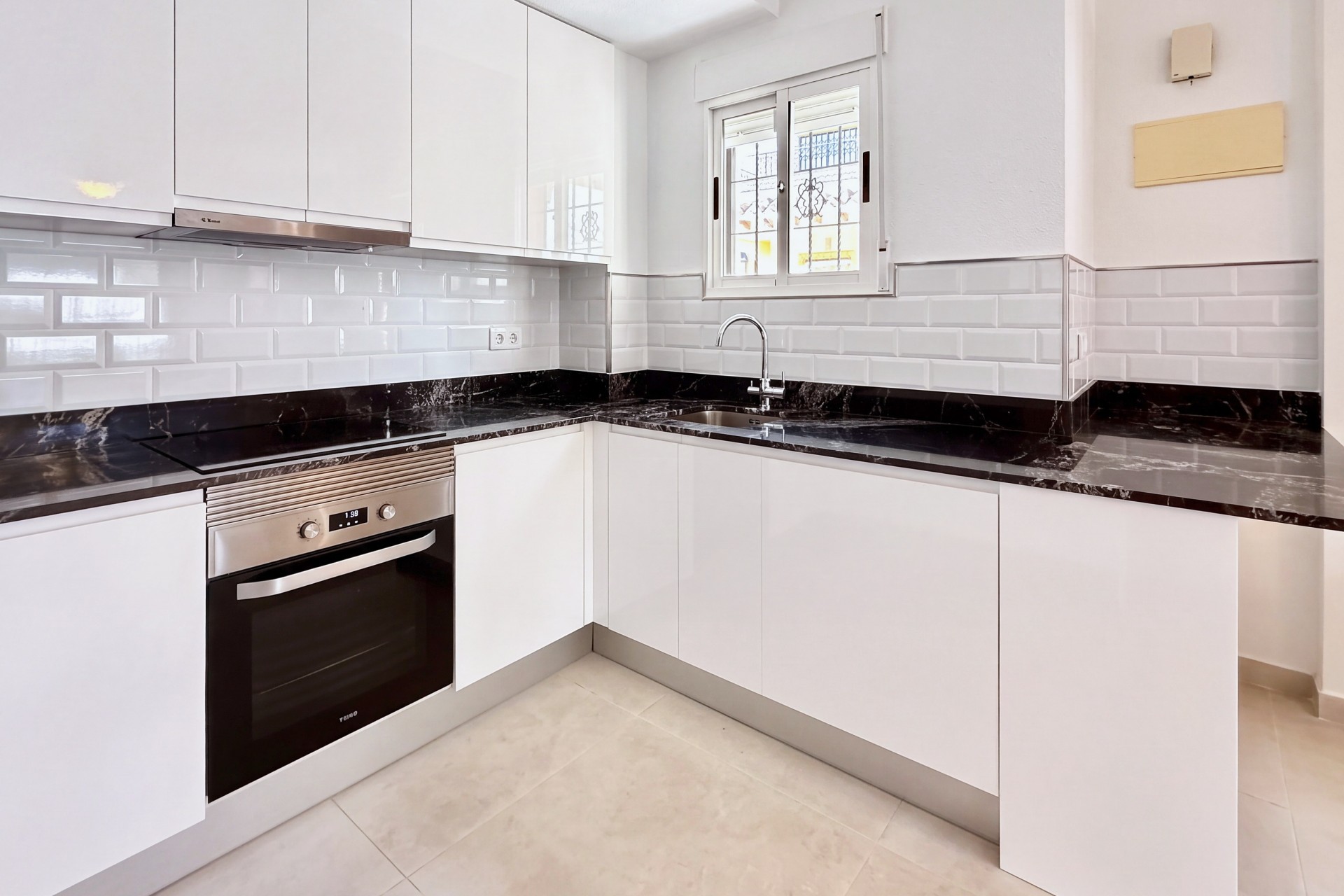 Resale - Town House -
Orihuela Costa - Costa Blanca