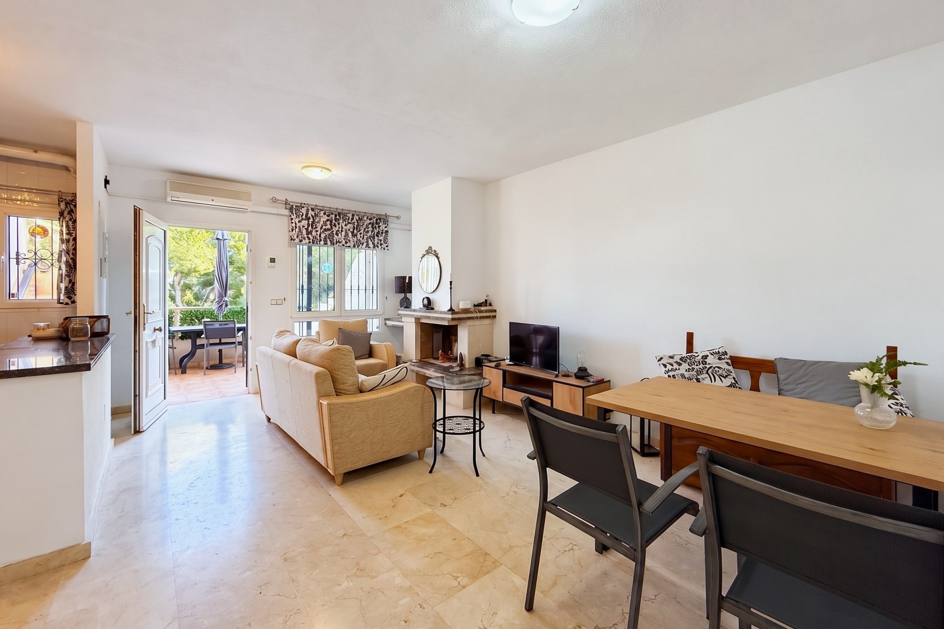 Resale - Town House -
Orihuela Costa - Costa Blanca