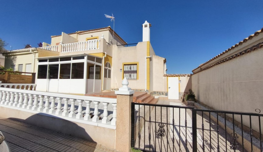 Resale - Town House -
Orihuela Costa - La Ceñuela