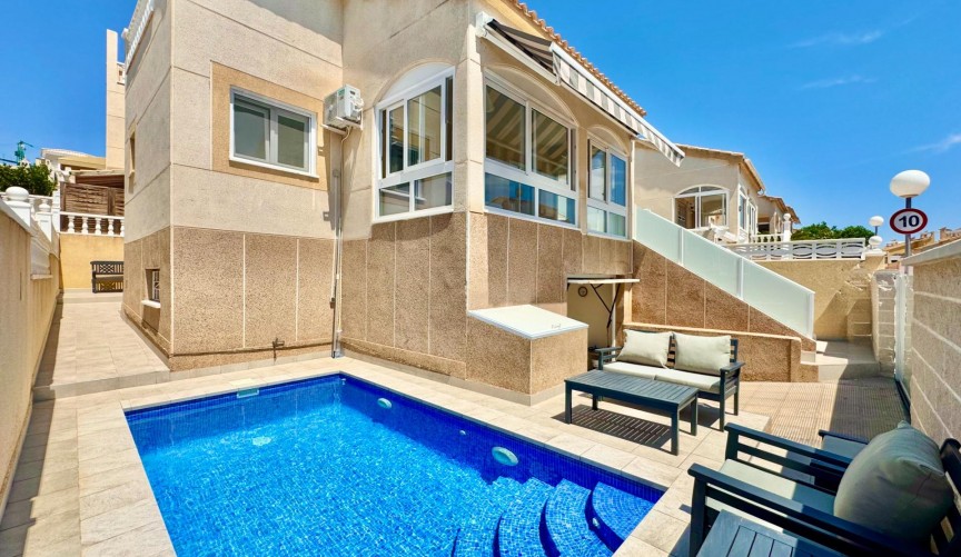 Resale - Town House -
Orihuela Costa - La Florida