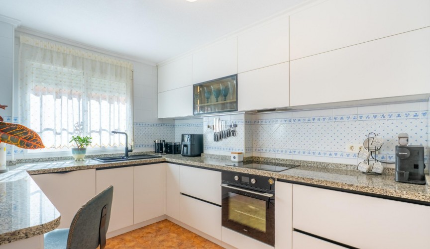 Resale - Town House -
Orihuela Costa - La Regia