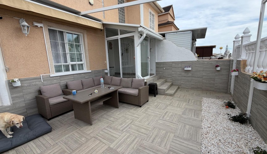 Resale - Town House -
Orihuela Costa - La Zenia